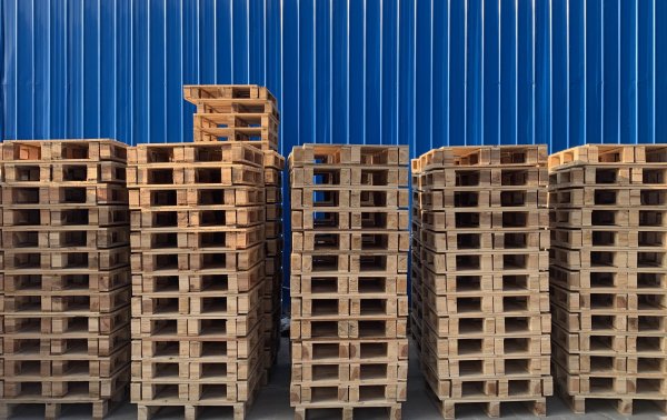 路北木托盘摆放技巧